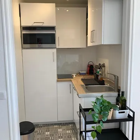 Trouville, Renove Avec Grande Terrasse Au Calme