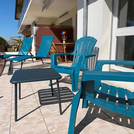 Daire Trouville, Renove Avec Grande Terrasse Au Calme *