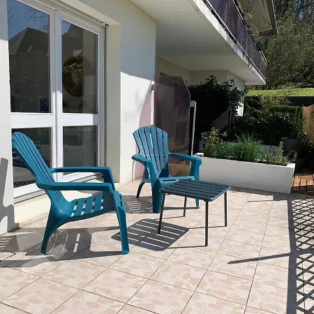 Trouville, Renove Avec Grande Terrasse Au Calme Apartmán *