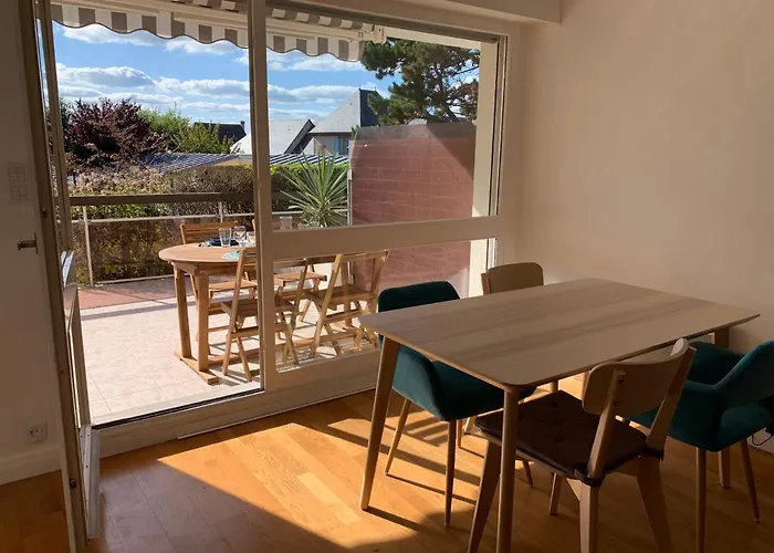 Trouville, Renove Avec Grande Terrasse Au Calme *